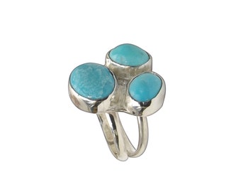 Turquoise and Sterling Silver Three Stone RIng, Size6-3/4  r675turj3674