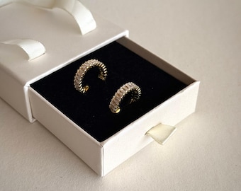 Jewelry Beige Gift Box with Ribbon Handle – Premium Sliding Box, 3 Sizes