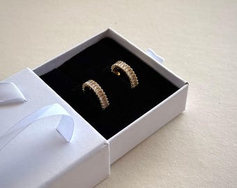 Luxury Jewelry Gift Box with Ribbon Handle – Premium Sliding Box, 3 Sizes