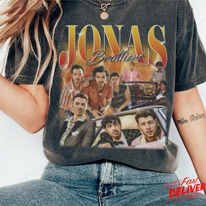 Vintage Jonas Brothers unisex t-Shirt, Living The Dream Tour 2025 Shirt, Jonas Brothers Tour Shirt, Jonas Bros 20th Annivesary Tour Shirt