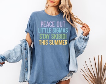 Camiseta "Paz a todos, pequeños Sigmas", "Mantente esquiando este verano", "Último día de clases", "Maestro", "De vuelta a clases", "Fin de clases"