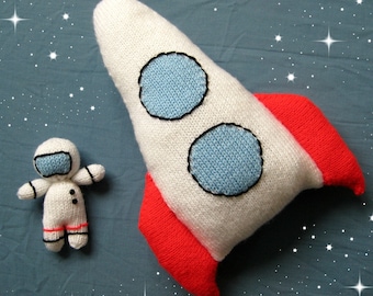 Space Rocket and Astronaut toy knitting patterns