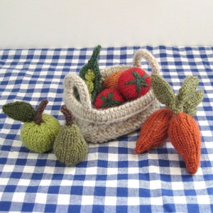 Fruit and Vegetables toy knitting patterns image 1