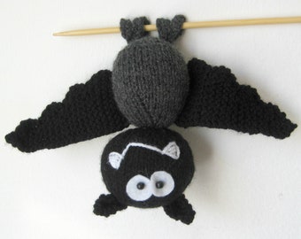 Billy the Bat toy knitting pattern