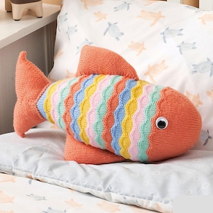 Tropical Fish Cushion Knitting Pattern PDF