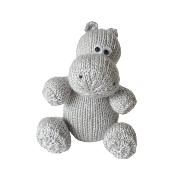 Huggins the Hippo toy knitting pattern