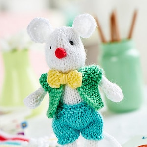 Pippin the Mouse toy knitting patterns