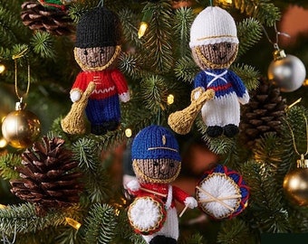 Merry Musicians Tree Decorations Knitting Pattern