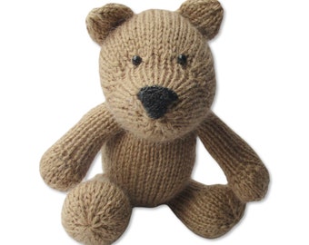 Nutmeg bear toy knitting pattern