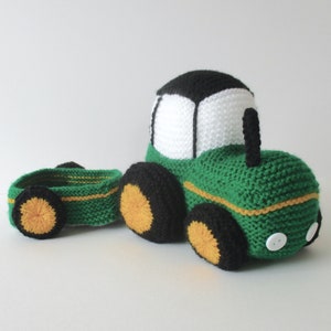 Tractor knitting pattern