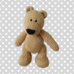 Modelli per lavorare a maglia il giocattolo Eddie Bear