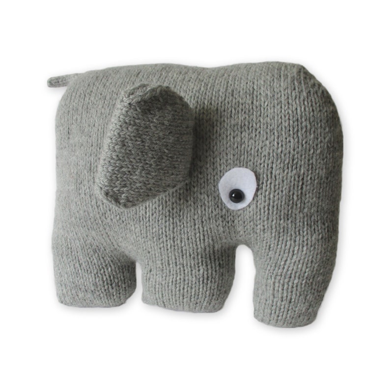 Elephant Cushion Knitting Patterns image 2