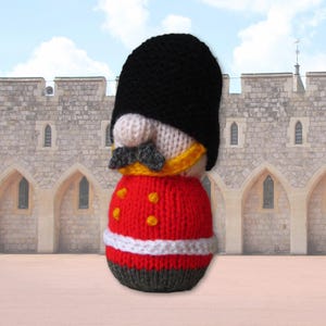 Sergeant Major Busby toy soldier knitting patterns