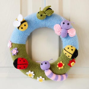Love Bugs Spring Wreath Knitting Pattern PDF