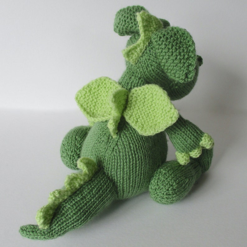 Griff the Dragon toy knitting pattern image 3