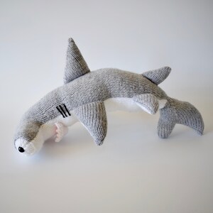 Hammerhead Shark toy knitting patterns image 5