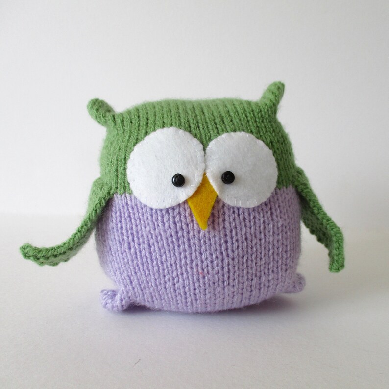 Tooley Owl toy knitting pattern