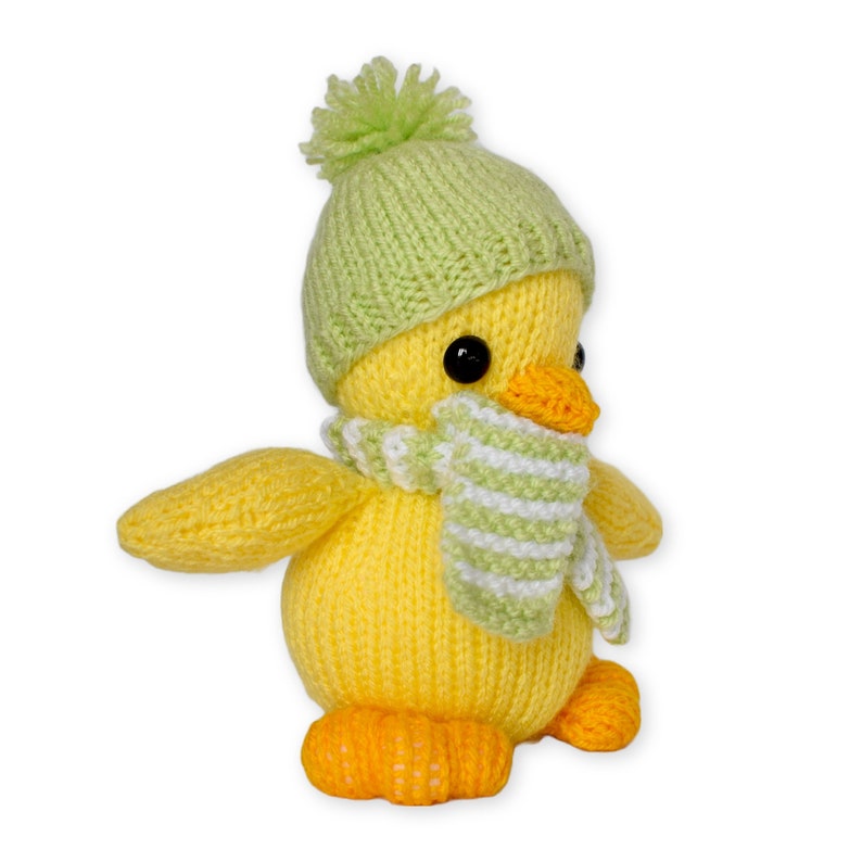 Cuddly Chick toy knitting pattern image 2