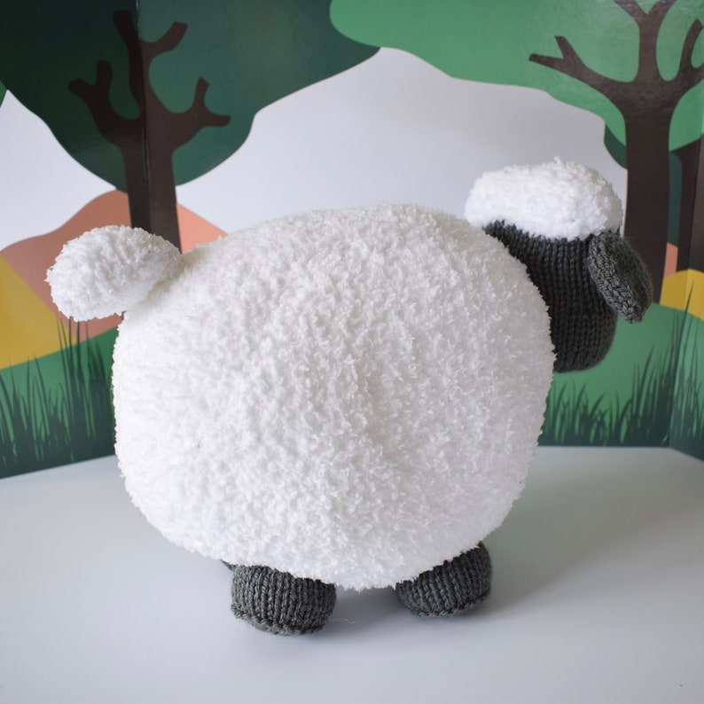 Brenda the Sheep toy knitting patterns image 3