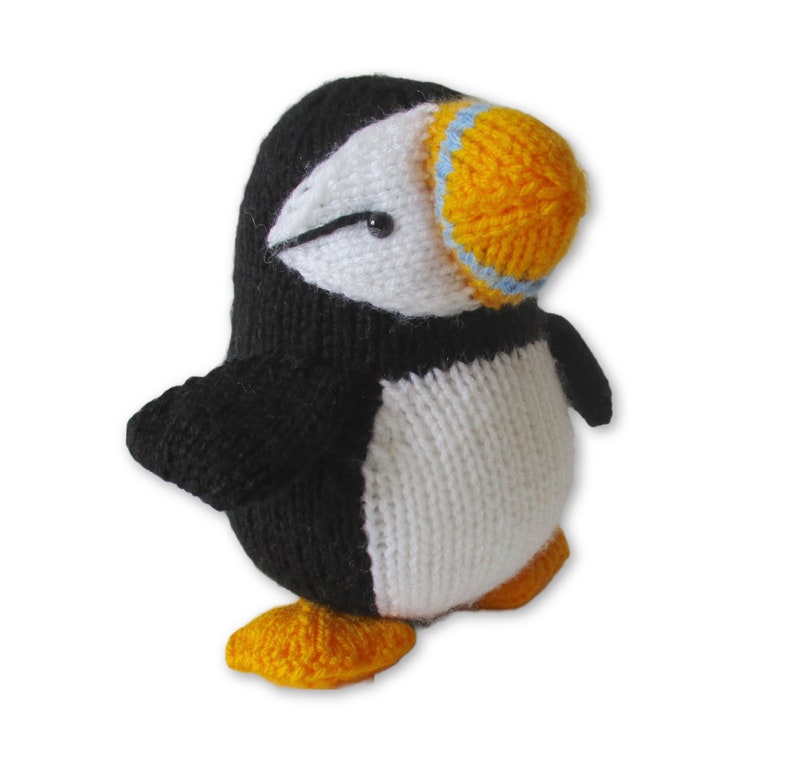 Huffin' Puffin toy knitting pattern image 7