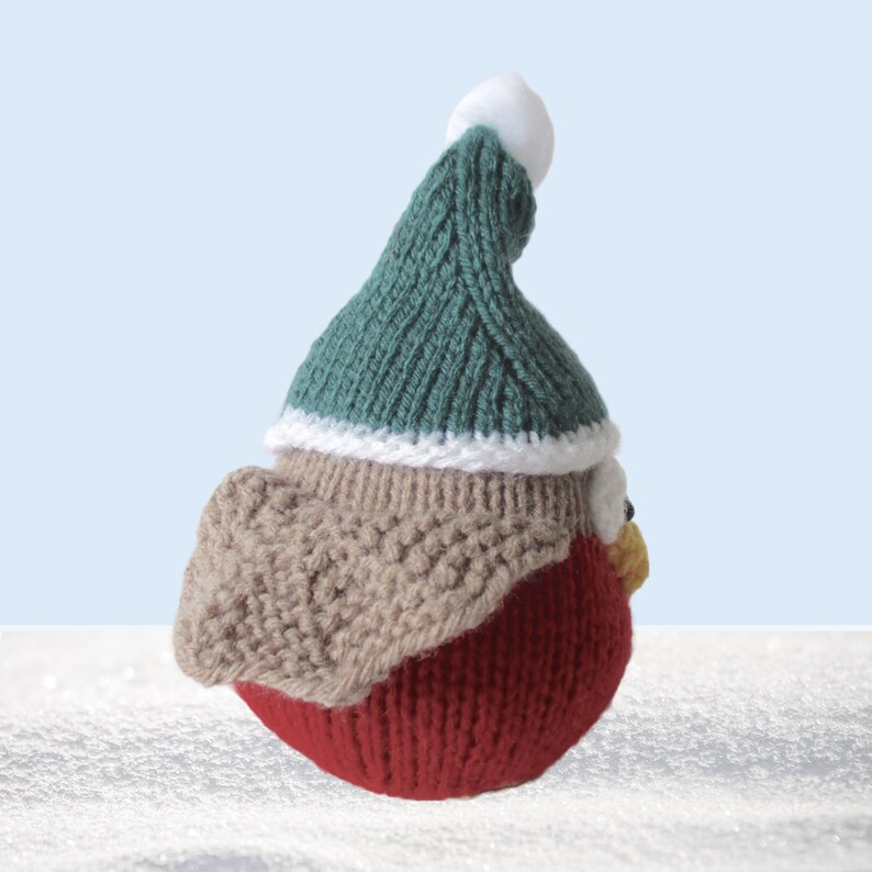 Chubby Robin Christmas toy knitting pattern image 7