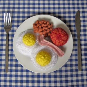 Big breakfast toy food knitting patterns image 1