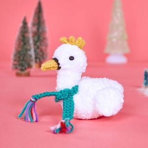 Knitting Pattern: "Flora the Swan" Toy or Ornament in Fleecy Yarn (PDF Digital Download)