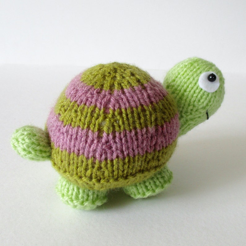 Tavistock Tortoise toy knitting pattern image 3