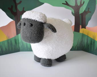 Brenda the Sheep toy knitting patterns