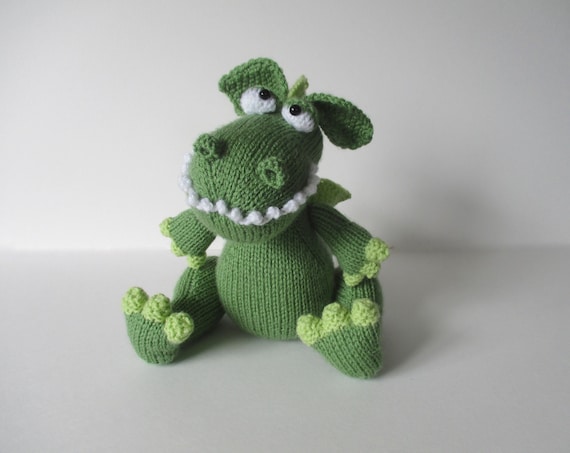 Griff the Dragon toy knitting pattern