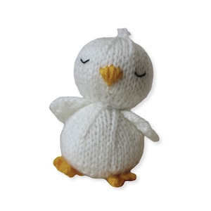 Sleepy chick toy knitting pattern