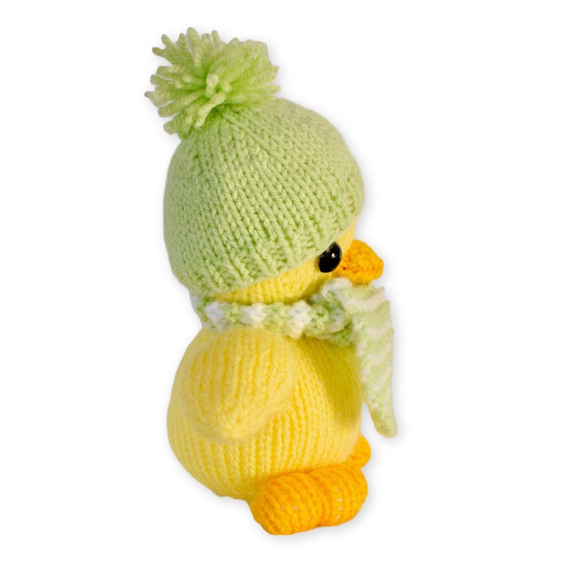 Cuddly Chick toy knitting pattern image 7