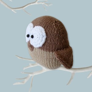 Barney Owl toy knitting pattern image 3