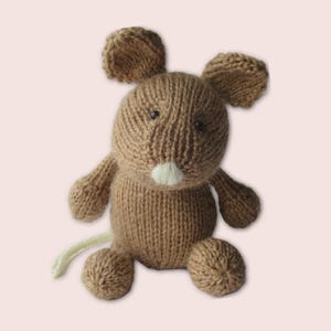Putney Mouse toy knitting patterns