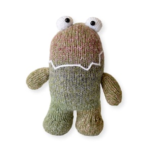 Happy monsters toy knitting pattern image 1
