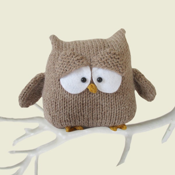 Oscar the Owl toy knitting patterns