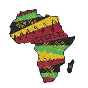 Könnte beinhalten: Eine gestickte Karte von Afrika mit einem strukturierten Design in Schwarz, Rot, Gelb und Grün. Das Design umfasst geometrische Muster und konzentrische Kreise auf weißem Hintergrund.