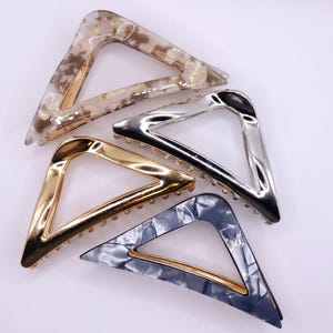 Gold Large Triangle Hair Claw Clips for Women, Strong Hold Metal Claw Clip Set for Thick, Long, Curly Hair, Non-Slip Hair Accessories