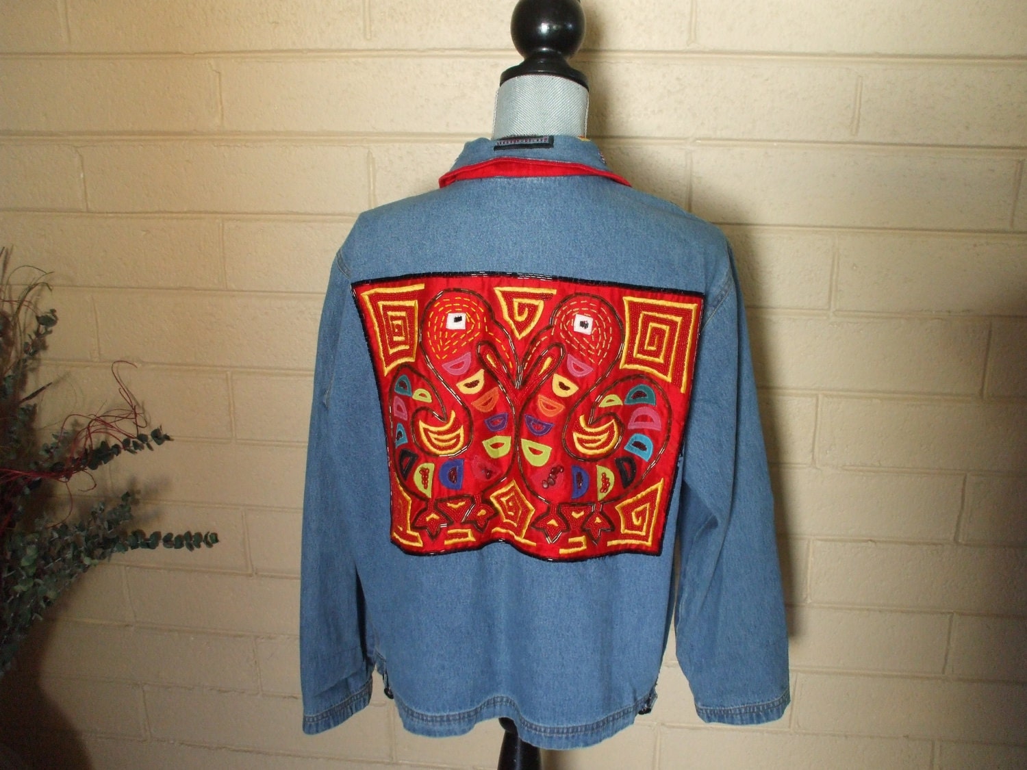 Chico's Demin Jacket ,embroidered Beaded Red Panel and Trim SZ 2
