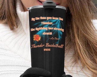 Kubek termiczny OKC Thunder Tumbler prezent dla motywującego fana NBA Sports Drinkware o pojemności 20 uncji Spersonalizowany prezent dla fanów Thunder