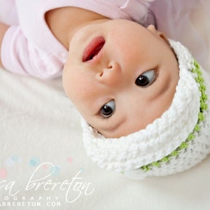 Cotton visor beanie for newborn, stripe of your choice, accented with daisy flower, newborn to four to six months image 5