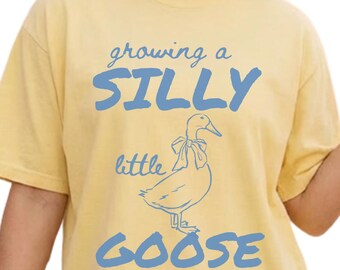 Comfort Colors® Growing a Silly Goose Baby Shower-Pregnancy Reveal Shirt-Rainbow Baby Announcement-Expecting Mom Gift-Summer Pregnancy Tee