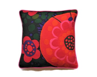 Heals, Saini Salonen, Boras "Ekero" vintage mid 60s, pink, red, purple and green cotton cushion cover, throw pillow cover, homeware decor.