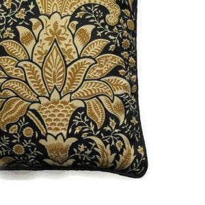 William Morris Indian Cushion Cover: Arts & Crafts Pillow, Black Beige Cotton zdjęcie 2