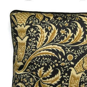 William Morris Indian Cushion Cover: Arts & Crafts Pillow, Black Beige Cotton zdjęcie 3