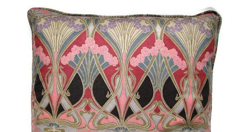 Tela Liberty "Ianthe", diseño Art Nouveau de principios de los 80, funda de cojín rosa, gris y lila, funda de almohada, decoración para el hogar. imagen 3