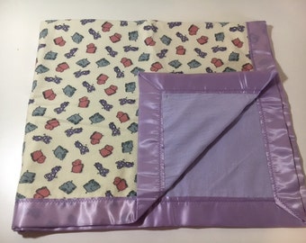 Satin Trim Flannel Baby Blanket - Elephants, Giraffe and Hippos
