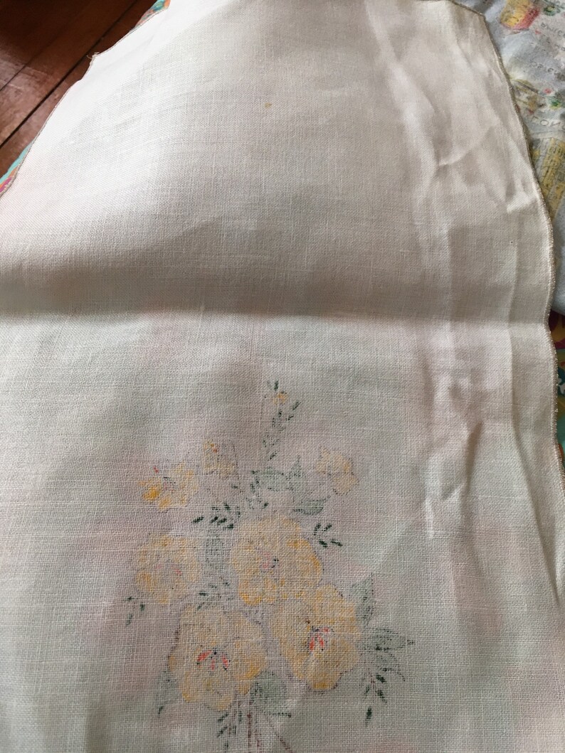 Vintage dresser scarf