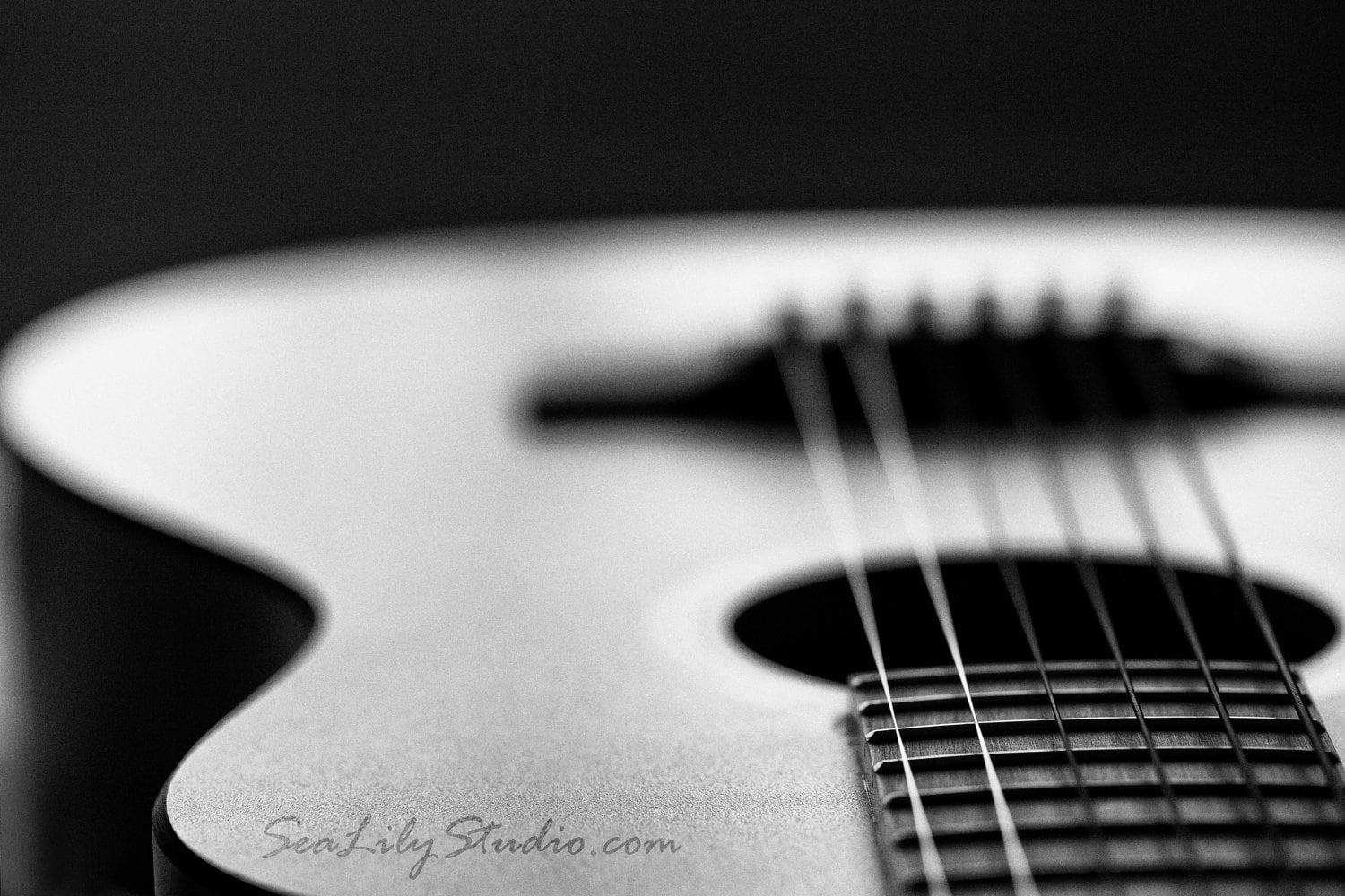 Guitarra acústica : abstracta foto blanco negro macro fotografía monocroma  surrealista decoración del hogar instrumento musical 8x12 12x18 16x24 20x30  24x36 - Etsy México, image size:1500x1000