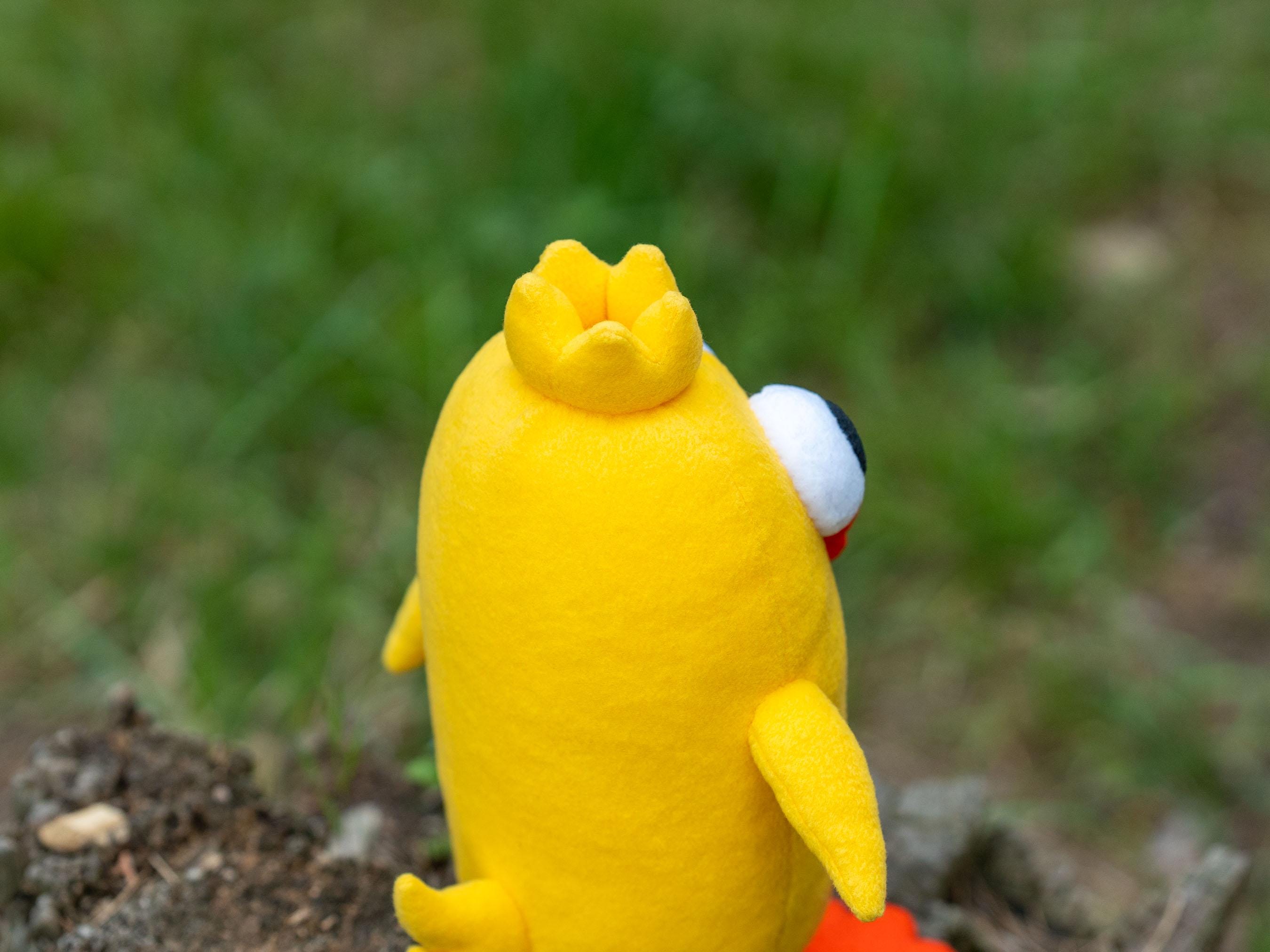 ダッキー・モモのぬいぐるみ – 手作りのかわいいアヒルのぬいぐるみ